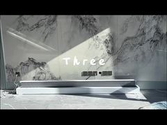 フロアライジングプロジェクタースクリーン – リビングルームを単なるリビングルーム以上の空間へ